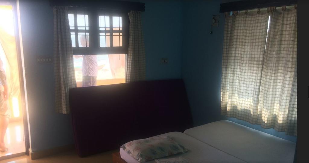 Sriharul Guest House Mahabalipuram Bagian luar foto